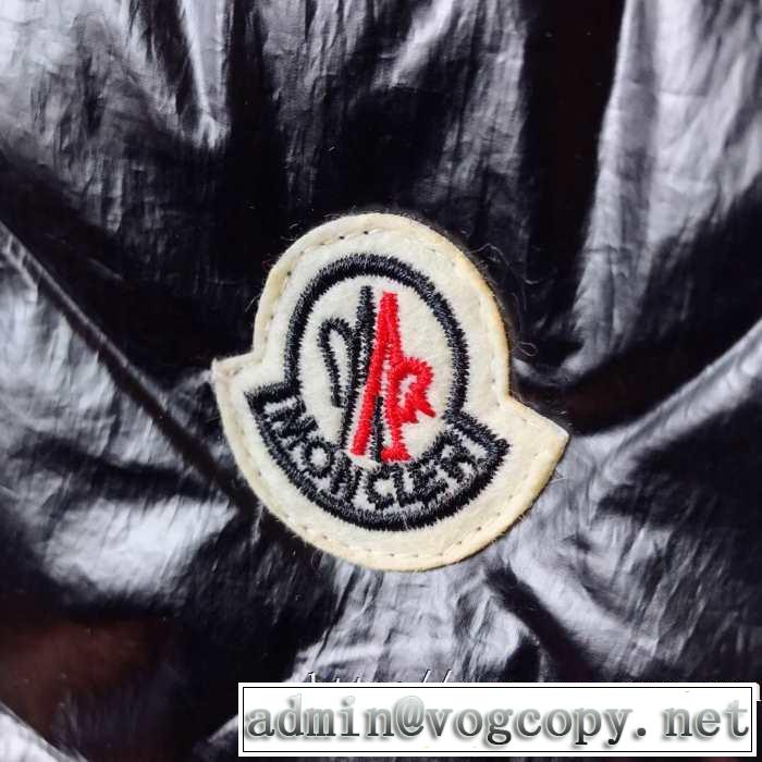 秋冬コーデと相性がいい モンクレール MONCLER 2019トレンド秋冬おすすめ安い メンズ ダウンジャケット おしゃれなファッションコーデ