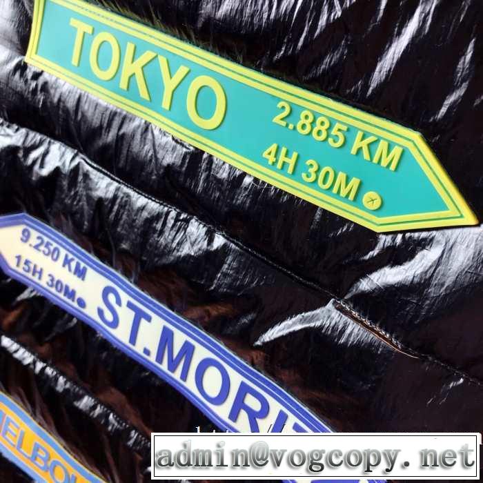 秋冬コーデと相性がいい モンクレール MONCLER 2019トレンド秋冬おすすめ安い メンズ ダウンジャケット おしゃれなファッションコーデ
