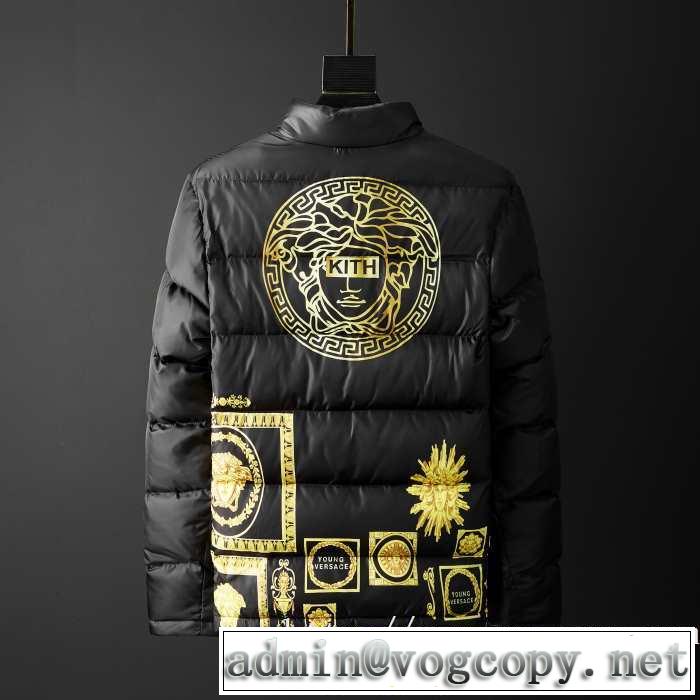 ヴェルサーチ 今年の流行りファション VERSACE 最新秋冬トレンドをチェック！2019-20秋冬 メンズ ダウンジャケット 絶対おさえるべきカラーと最新