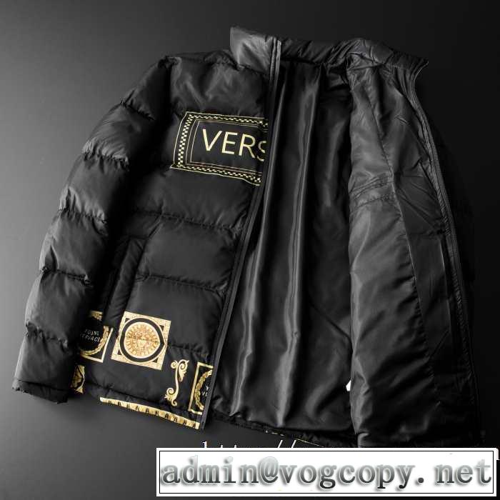 ヴェルサーチ 今年の流行りファション VERSACE 最新秋冬トレンドをチェック！2019-20秋冬 メンズ ダウンジャケット 絶対おさえるべきカラーと最新
