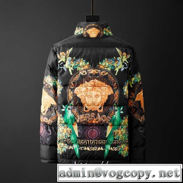 秋にはやる最新作を先取り ヴェルサーチ 2019秋冬トレンドアイテム VERSACE さわやかに新品おすすめ メンズ ダウンジャケット