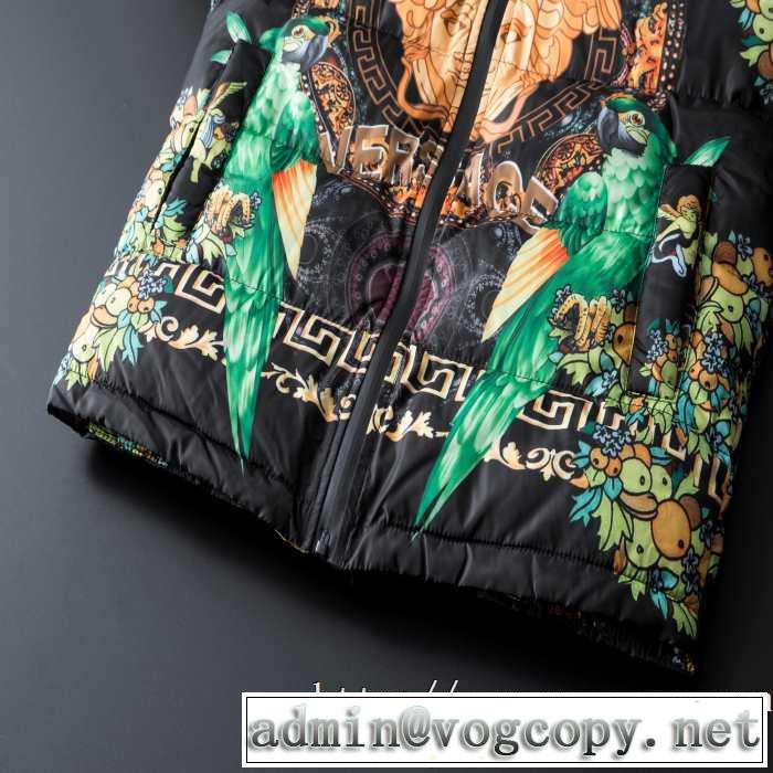 秋にはやる最新作を先取り ヴェルサーチ 2019秋冬トレンドアイテム VERSACE さわやかに新品おすすめ メンズ ダウンジャケット