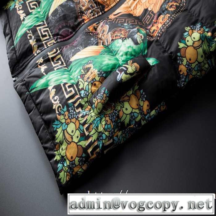 秋にはやる最新作を先取り ヴェルサーチ 2019秋冬トレンドアイテム VERSACE さわやかに新品おすすめ メンズ ダウンジャケット