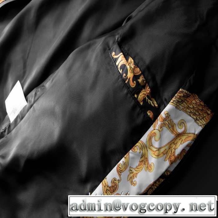 ヴェルサーチ 素敵続くトレンド VERSACE 2019秋冬トレンドデザイン メンズ ダウンジャケット 今年注目すべき秋冬ファッション