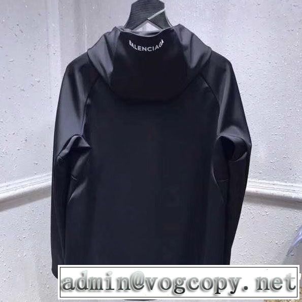バレンシアガ最新で男性にもお勧め BALENCIAGA 2019限定 男性に人気ダスター コート王道コンビ
