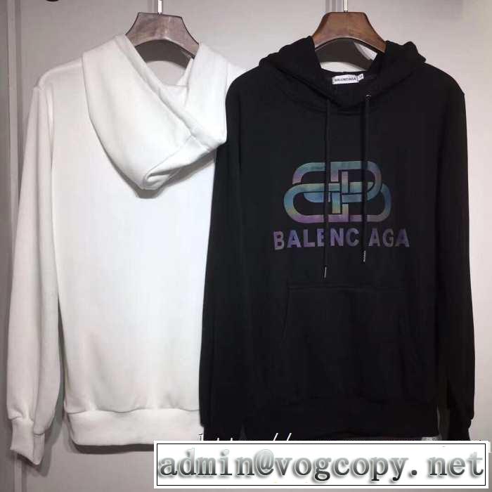 大人かわいい秋冬コーデを楽しみ 2019トレンドファッション新品 バレンシアガ BALENCIAGA パーカー 2色可選
