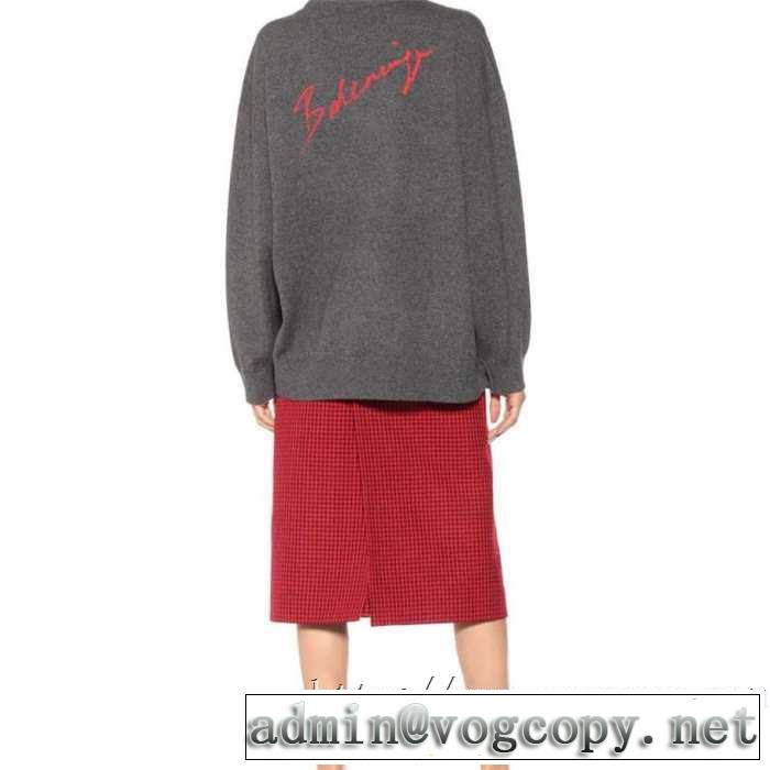 秋服コーデ2019年版 バレンシアガ BALENCIAGA プルオーバーパーカー 2色可選 現在流行中のおすすめ人気