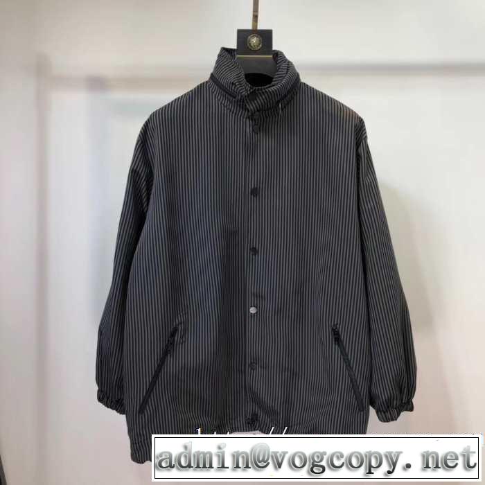 パーカー バレンシアガ BALENCIAGA 秋トレンドの新定番  2019秋のファッショントレンドはこれ