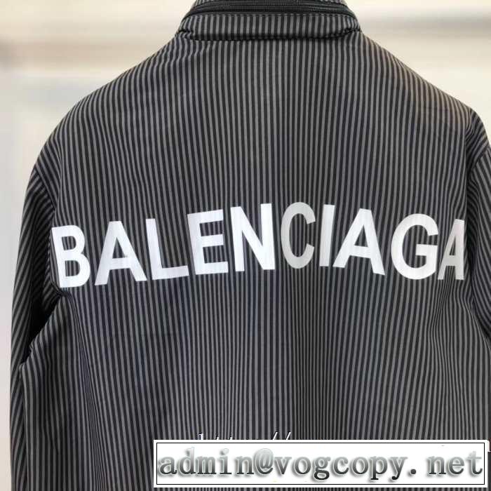 パーカー バレンシアガ BALENCIAGA 秋トレンドの新定番  2019秋のファッショントレンドはこれ