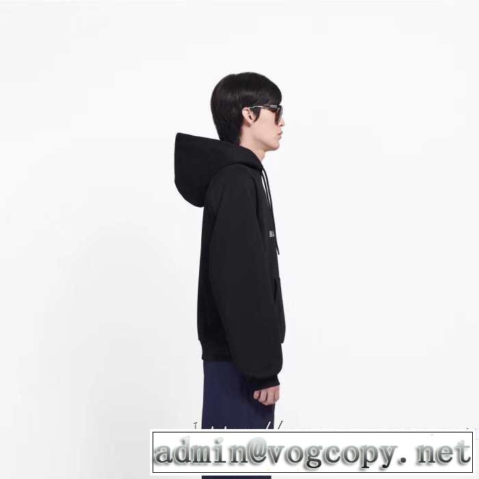 人気ファッション雑誌でも掲載 2019秋冬トレンドアイテム バレンシアガ BALENCIAGA パーカー 2色可選