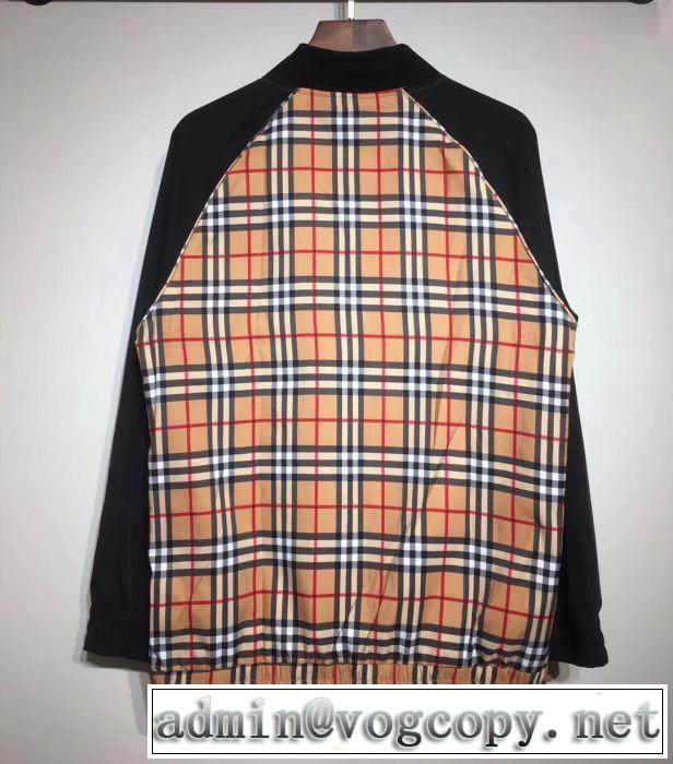 カジュアルコーデオシャレ バーバリー BURBERRY  秋冬に大注目のカラー ハーフコート 2019秋冬最重要アイテム もちろん相性抜群