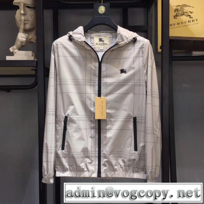 一番おしゃれ秋冬トレンド ハーフコート おしゃれさんはいち早く取り 2019秋、イチオシ上品 バーバリー BURBERRY 