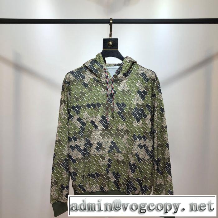 パーカー おしゃれなファッションコーデ バーバリー2019トレンド秋冬おすすめ安い  BURBERRY 秋冬にお世話になる定番 