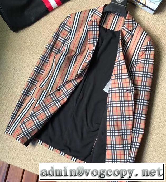 おススメの秋冬アイテムをCHECK ハーフコート 2019トレンドファッション新品 今季トレンドをうまく取り バーバリー BURBERRY
