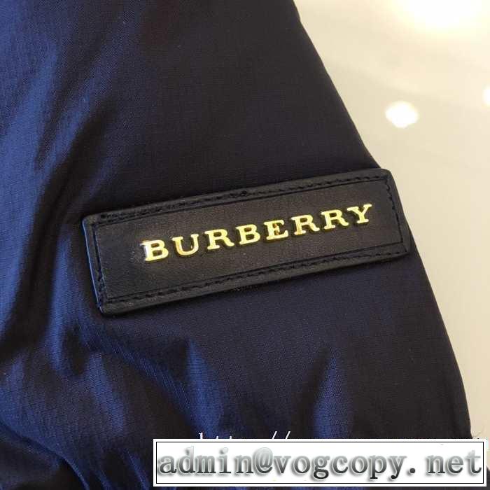バーバリー BURBERRY フェイクファー製のコート 人気ファッション雑誌でも掲載 秋服コーデ2019年版