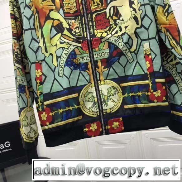 注目の秋ファッション一番 ドルチェ＆ガッバーナ Dolce&Gabbana 人気ブランドの秋冬新色 ハーフコート 2019秋冬トレンド押さえておきたい