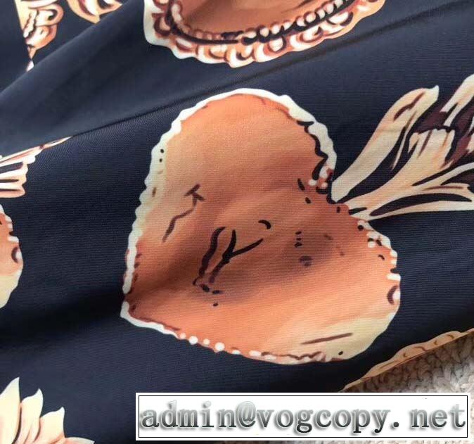 秋服コーデ2019年版  ハーフコート大胆なチェックの人気トレンド ドルチェ＆ガッバーナ秋にはやる最新作を先取り Dolce&Gabbana