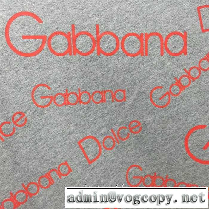 極力暖かさDolce&Gabbana スウェットシャツメンズ D&Gオールオーバープリントバーバリーコピー長袖エレガント秋冬コーデ
