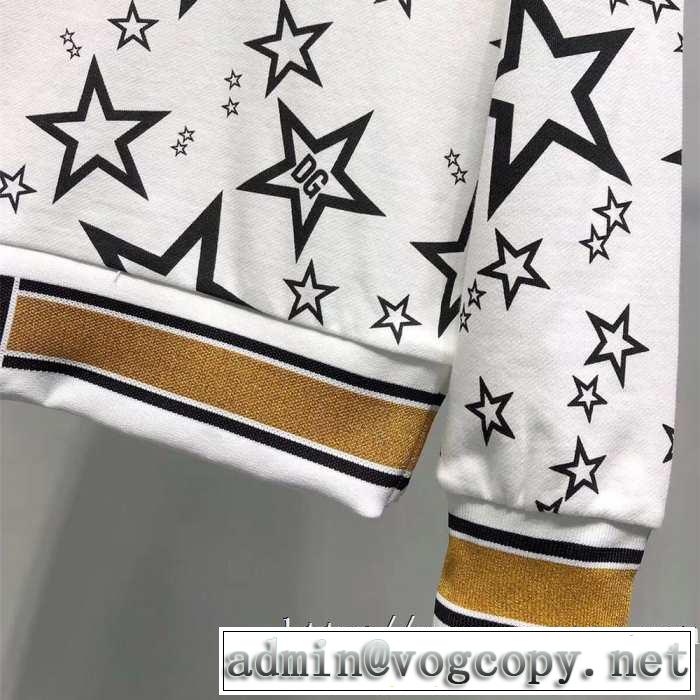 秋冬スウェットシャツおすすめDolce&Gabbana 通販ドルチェ＆ガッバーナパーカーボタン ジャージー フロックスタープリント 新作