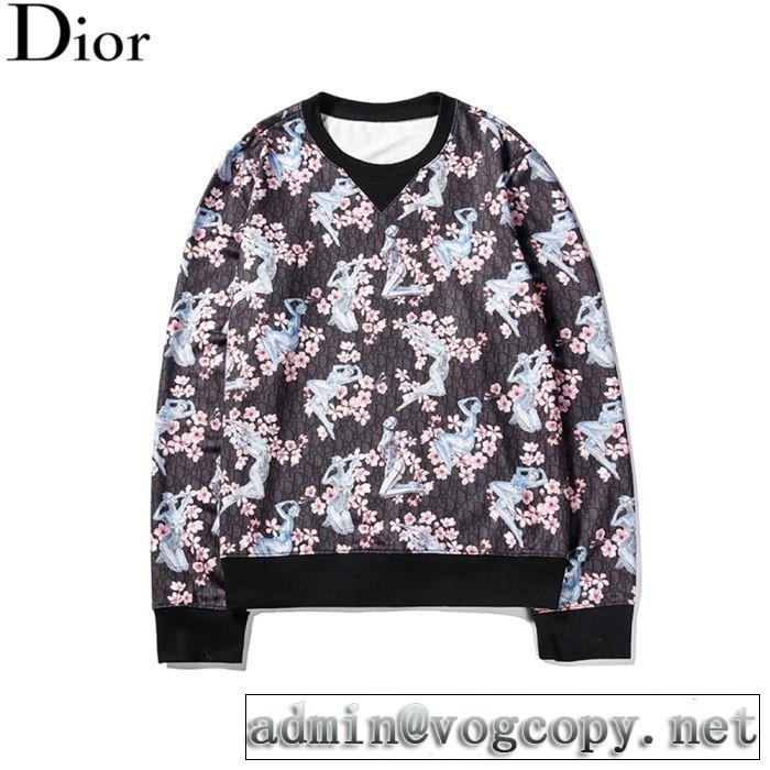 2019年秋冬に欠かせない ディオールおしゃれでおすすめ今季トレンド  DIOR 2色可選  おススメの秋冬アイテムをCHECK プルオーバーパーカー
