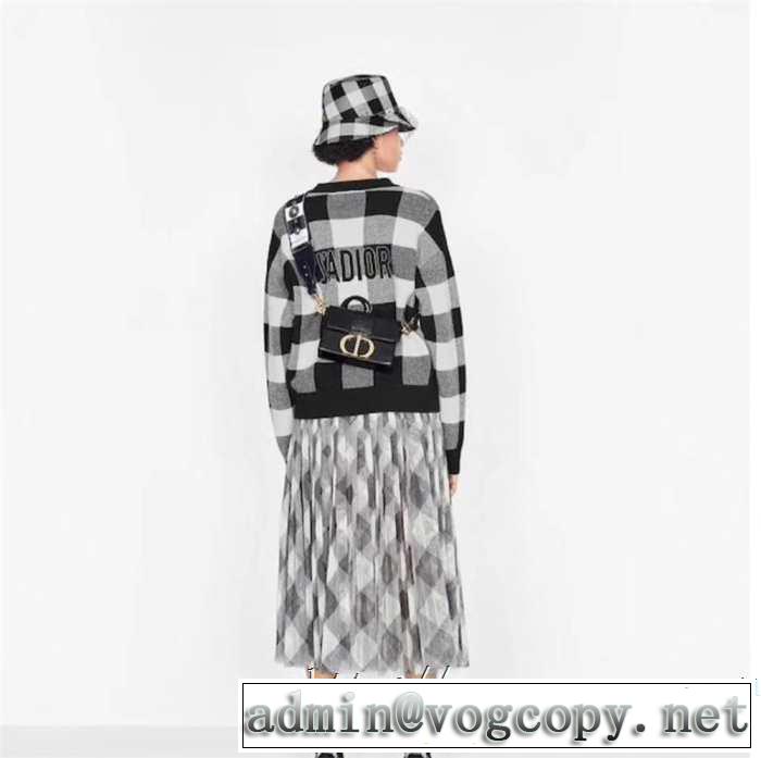 秋冬定番オシャレコーデ Dior J'Adior8ニットセーターレディースクルーネックディオールスーパーコピー通販着回し力抜群