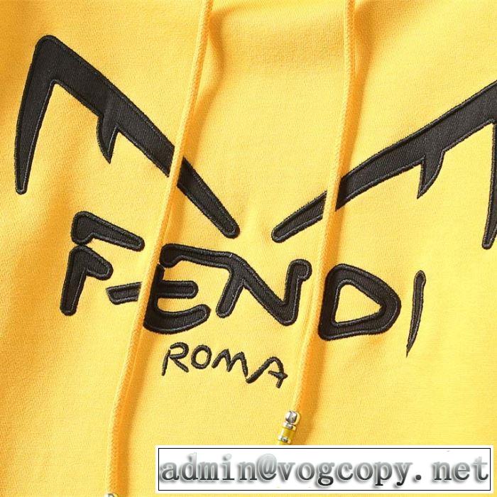 パーカー 秋冬もちろん主役級 フェンディ 大人かわいい秋冬コーデを楽しみ FENDI 2019秋のファッショントレンドはこれ 3色可選