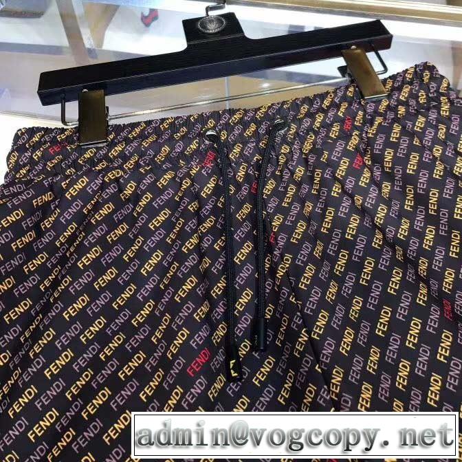 上下セット おしゃれなファッションコーデ フェンディ秋冬にお世話になる定番  FENDI 2019トレンド秋冬おすすめ安い