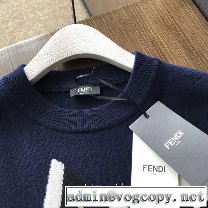 2019秋冬最重要アイテム サイズのよさを感じる新作 フェンディ FENDI プルオーバーパーカー 2色可選