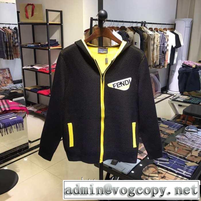 【最新】2019年秋冬のトレンド速報 フェンディ FENDI フード付きコート 寒い季節トレンド上品