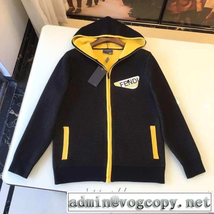 【最新】2019年秋冬のトレンド速報 フェンディ FENDI フード付きコート 寒い季節トレンド上品