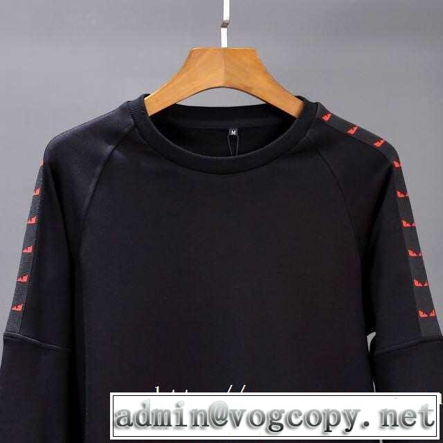 フェンディ FENDI プルオーバーパーカー 秋服コーデ2019年版 絶対おさえるべきカラーと最新