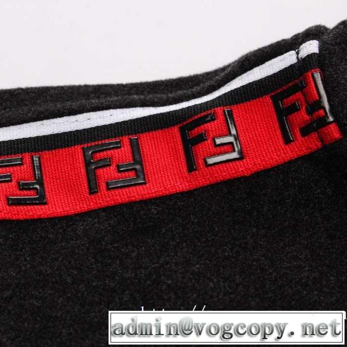 2019秋のファッショントレンドはこれ 今年の流行りファション フェンディ FENDI パーカー 2色可選