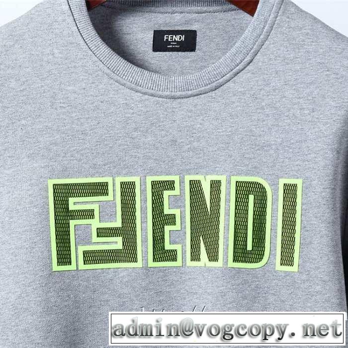 2019トレンドカラー秋冬セール フェンディ FENDI プルオーバーパーカー 2色可選 秋にはやる最新作を先取り