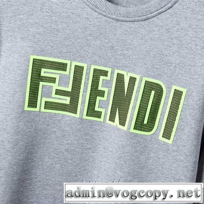 2019トレンドカラー秋冬セール フェンディ FENDI プルオーバーパーカー 2色可選 秋にはやる最新作を先取り