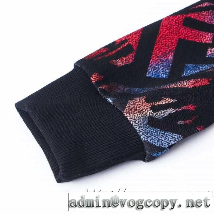 秋冬から人気継続中 【2019秋冬】今きてる最先端ブランドフェンディ FENDI プルオーバーパーカー 2色可選