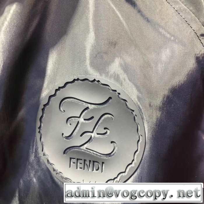 【最新】2019年秋冬のトレンド速報 フェンディ FENDI ブルゾン 注目の秋ファッション一番