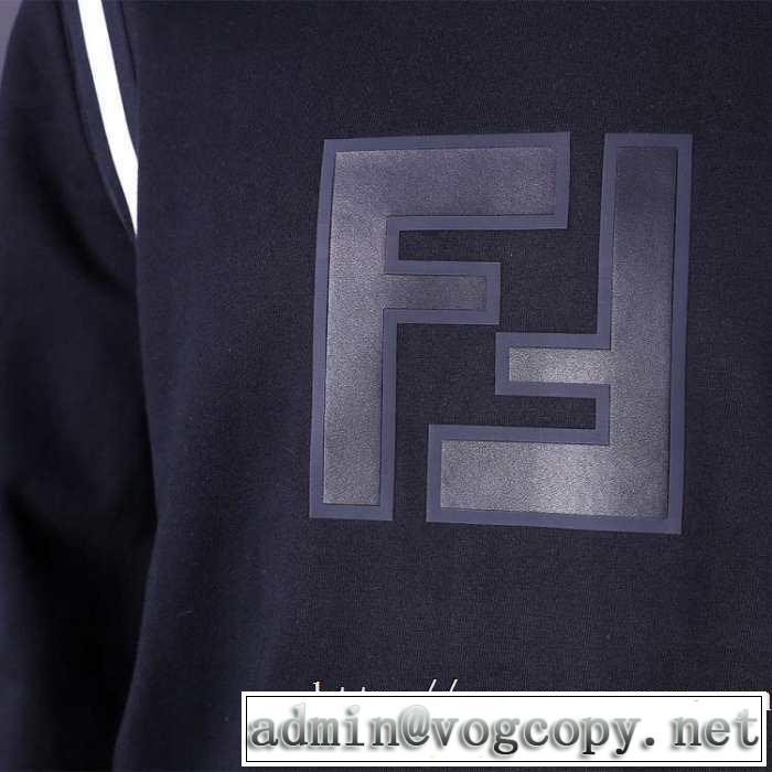 プルオーバーパーカー 着心地もなめらかで快適 2019-20秋冬トレンドファッション フェンディ FENDI