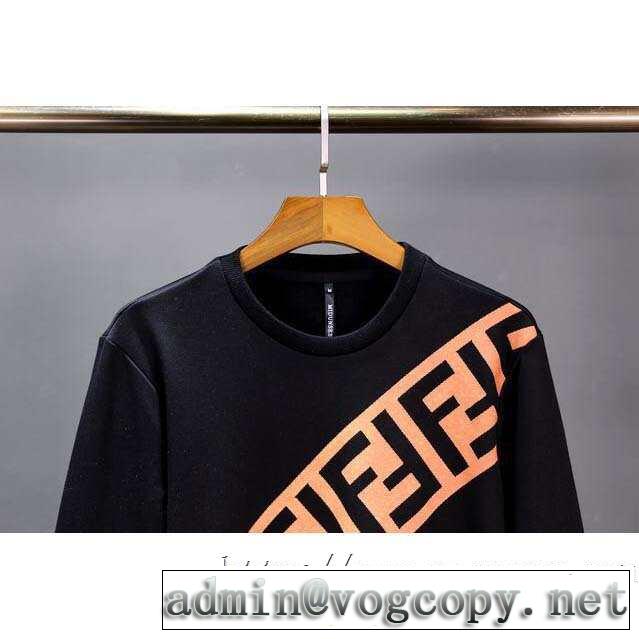 フェンディ FENDI プルオーバーパーカー おしゃれ感度が高い秋冬トレンド 2019秋冬最重要アイテム
