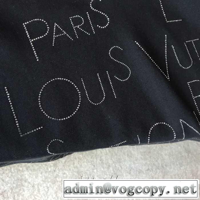 ルイ ヴィトン LOUIS VUITTON プルオーバーパーカー  2019-2020秋冬のファッション おすすめする注目トレンド