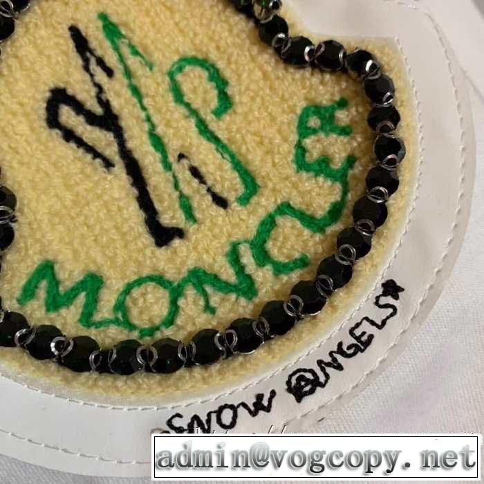 モンクレール MONCLER プルオーバーパーカー サイズのよさを感じる新作 気になる2019年秋のファッション