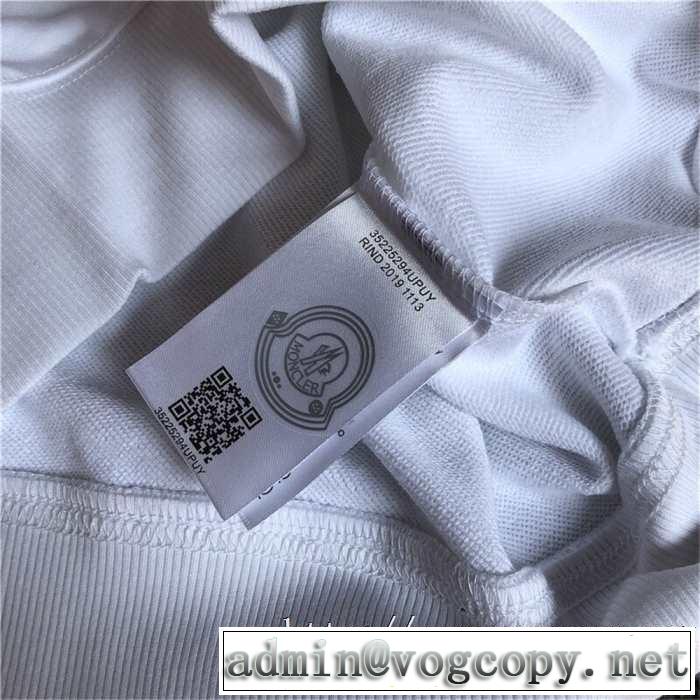 プルオーバーパーカー 2色可選 秋にはやる最新作を先取り 秋服コーデ2019年版 モンクレール MONCLER
