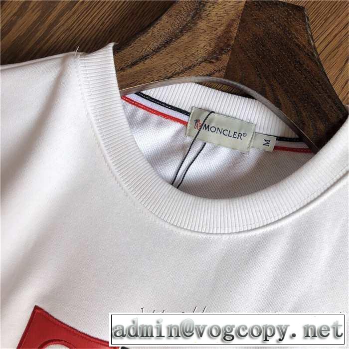 プルオーバーパーカー 2色可選 秋にはやる最新作を先取り 秋服コーデ2019年版 モンクレール MONCLER