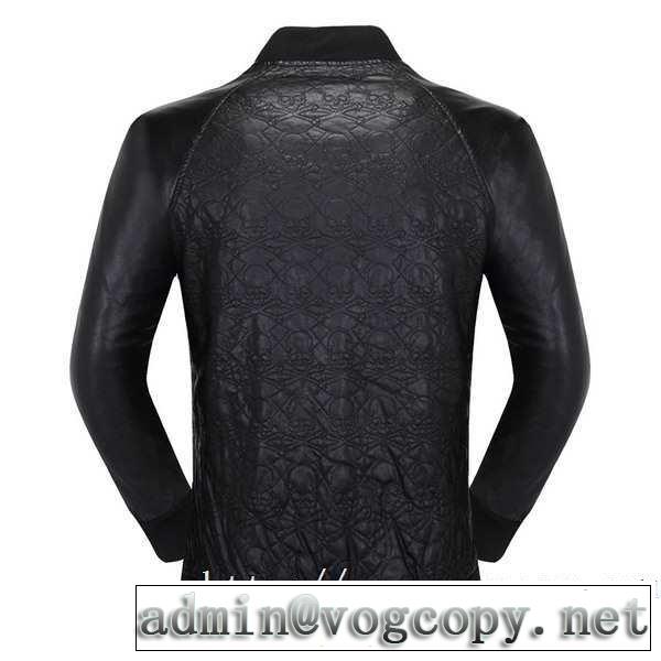 フェイクファー製のコート フィリッププレイン PHILIPP PLEIN 秋服コーデ2019年版 最新トレンドコーデおすすめ