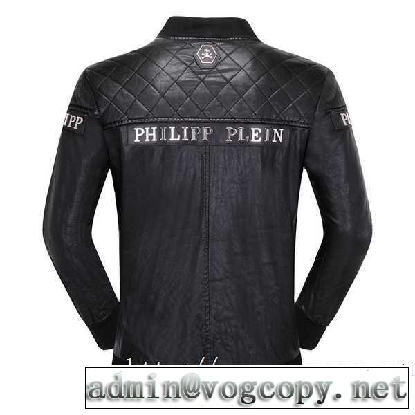 2019-2020秋冬のファッション お洒落で秋冬注目トレンド フィリッププレイン PHILIPP PLEIN  フェイクファー製のコート