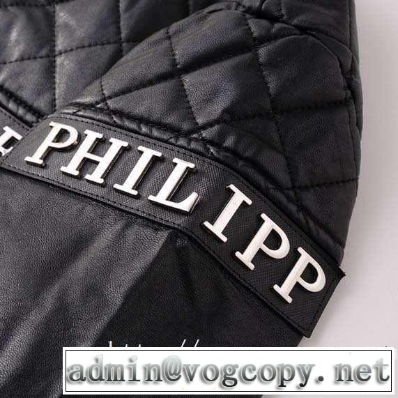 2019-2020秋冬のファッション お洒落で秋冬注目トレンド フィリッププレイン PHILIPP PLEIN  フェイクファー製のコート