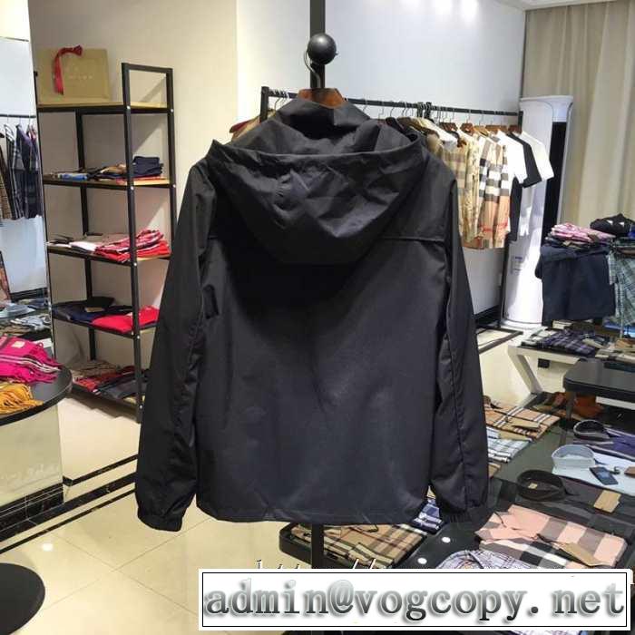 プラダ ダブルテクニ カルジャケット30代男性にカジュアルコーデ Pradaコピー スウェットジップパーカー ナイロン 防寒性