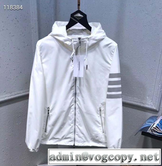 2019秋冬トレンド トムブラウン 服 通販 THOM BROWNEスウェット パーカー 軽い着心地 大人カジュアルスタイル コットン