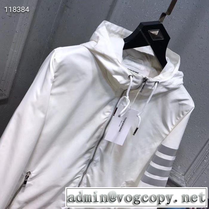 2019秋冬トレンド トムブラウン 服 通販 THOM BROWNEスウェット パーカー 軽い着心地 大人カジュアルスタイル コットン