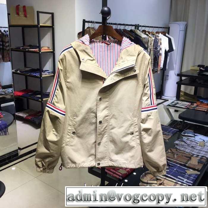 オシャレコーデ着こなしトムブラウン ジャケット サイズ感 リラックスTHOM BROWNE スーパーコピー 防寒性抜群新作