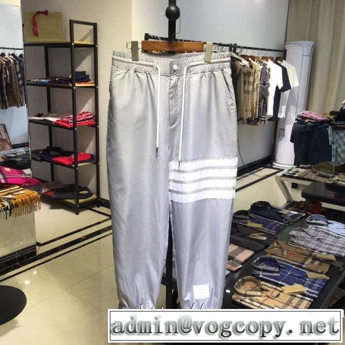 秋冬コレクション定番色トムブラウン パーカー おすすめTHOM BROWNE安いコピースウェットセットアップ4-BAR SWIM-TECH BOMBER
